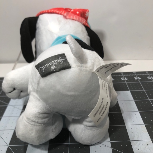 Hallmark Peanuts Snoopy 2022 Christmas Plush Stuffed Animals Santa Hat and Scarf - Picture 6 of 12